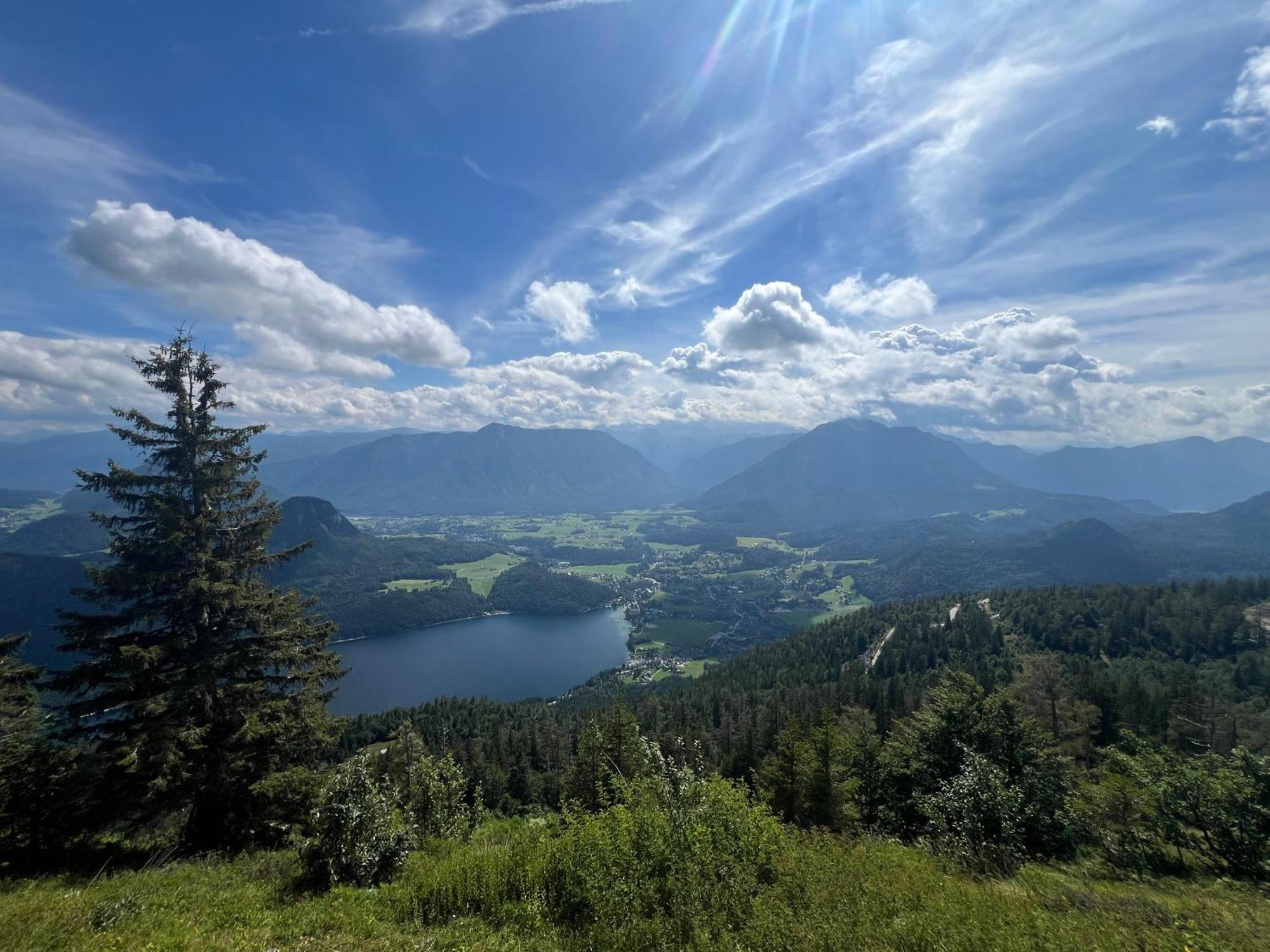 Ausseerland Apartments - Relax, Ski, Hike And Bike, Garden, Parking, Bbq, Near Hallstatt, Loser, Tauplitz And Krippenstein, Free Wi-Fi And Netflix Bad Aussee Luaran gambar