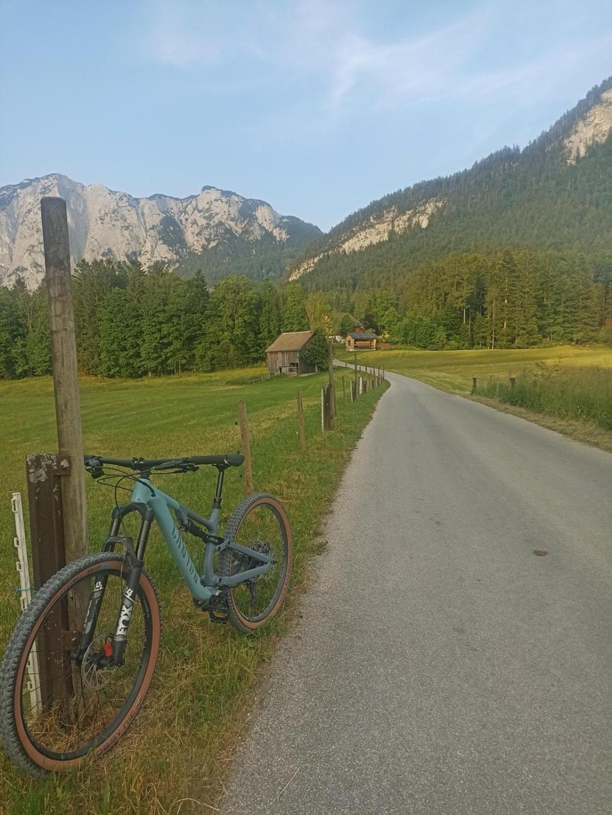 Ausseerland Apartments - Relax, Ski, Hike And Bike, Garden, Parking, Bbq, Near Hallstatt, Loser, Tauplitz And Krippenstein, Free Wi-Fi And Netflix Bad Aussee Luaran gambar